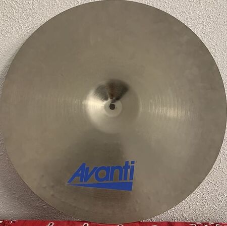 Avanti 5000 18" Crash 3.jpg