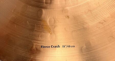 Sabian HHX 19" Fierce Crash 2.jpg