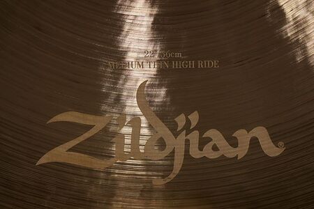 Zildjian Kerope 22" Medium Thin High Ride 2.jpg