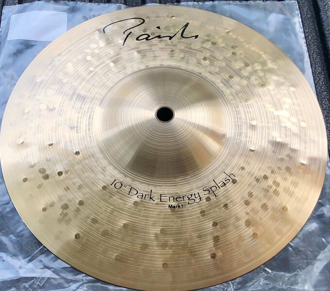 File:10 DE Splash 1.jpg