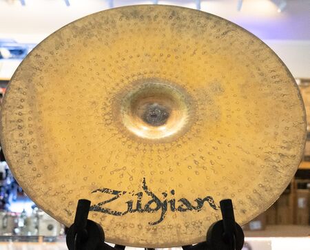 Zildjian Impulse 20 Ride 3.jpg