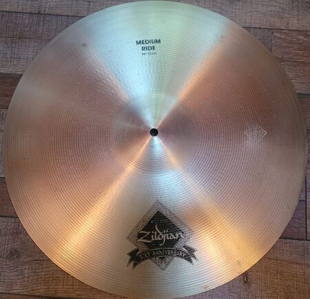 A Zildjian 370th Anniversary 20" Medium Ride A.jpg