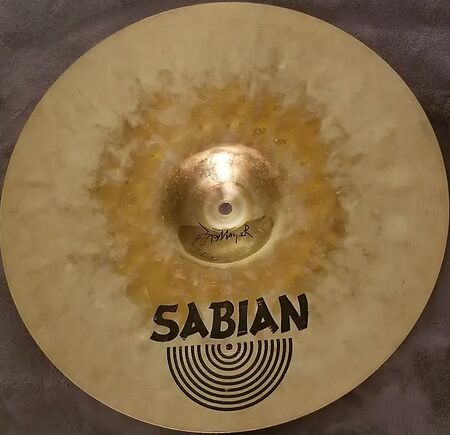 Sabian Signature 17" Fierce Crash 3.jpg
