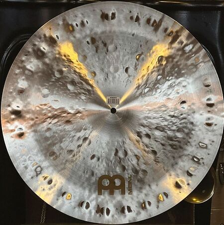 Meinl Byzance Extra Dry 20" China 3.jpg