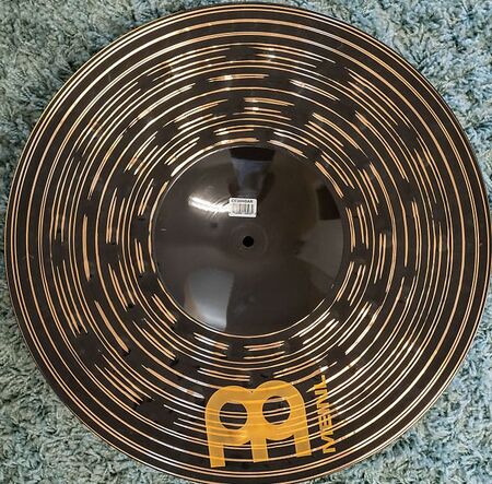 Meinl Classics Custom Dark 20" Heavy Ride 3.jpg