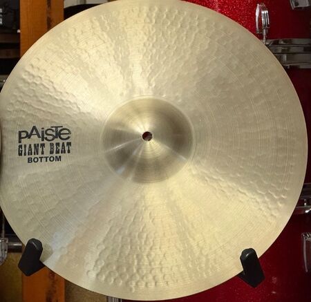 Paiste Giant Beat 16" Hi-Hat 3.jpg