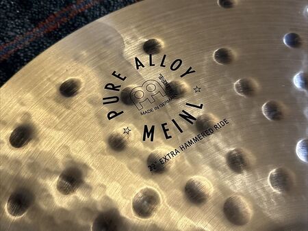 Meinl Pure Alloy 22" Extra Hammered Ride 2.jpg