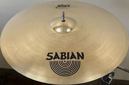 Sabian XSR 17 Fast Crash 1.jpg
