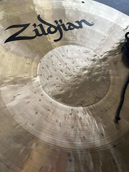 Zildjian 24" Wind Gong 2.jpg