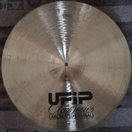 UFIP Class 17" Medium Crash 1.jpg