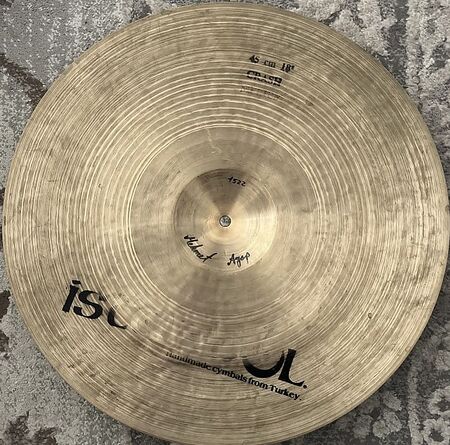 Istanbul 18" Medium Crash 3.jpg