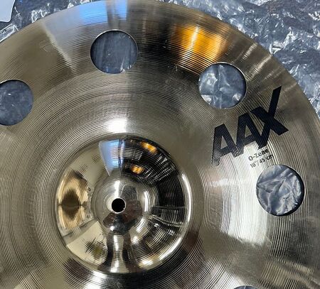 Sabian AAX 18" O-Zone 2.jpg