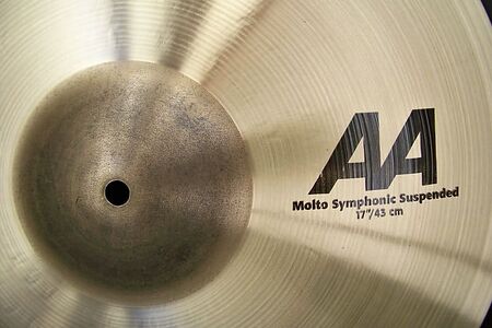 Sabian AA 17" Molto Symphonic Suspended 2.jpg
