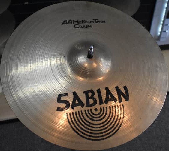 File:Sabian AA 15" Medium Thin Crash A.jpg