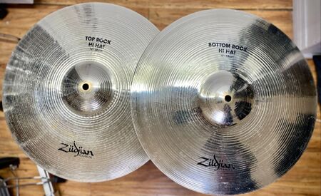 A Zildjian Platinum 15" Rock Hi-Hat 1.jpg